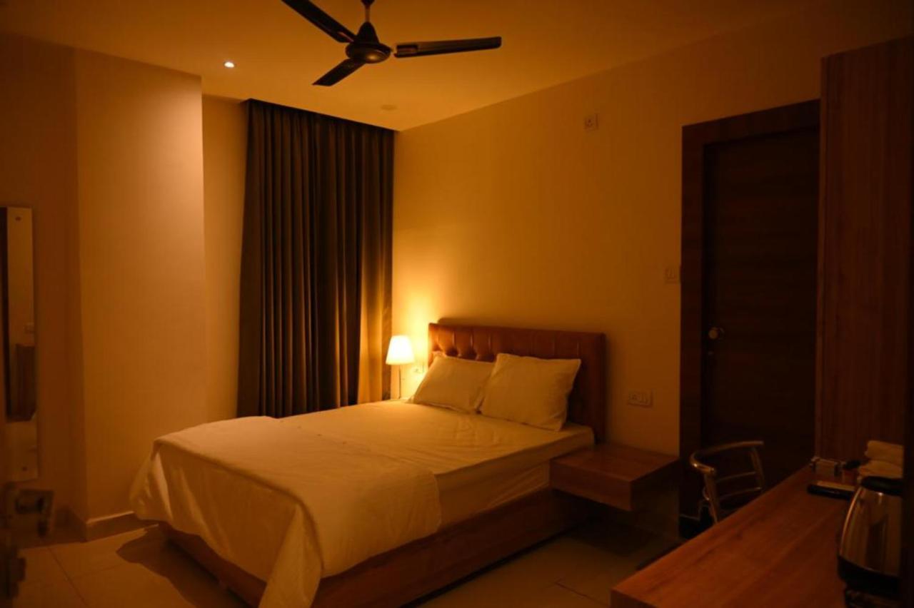 Hotel Hibiscus Tree- Bachupally Hyderabad Esterno foto