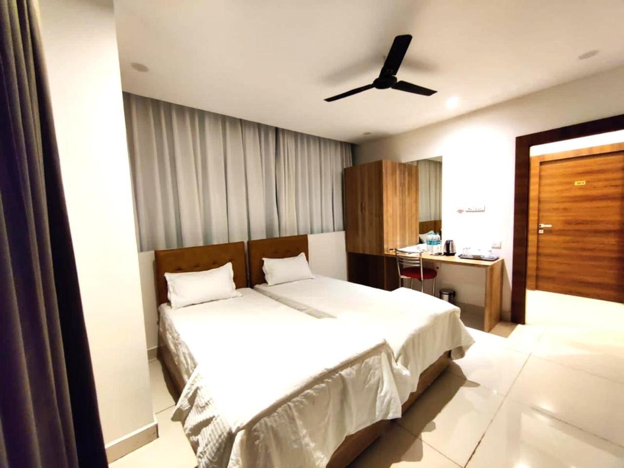 Hotel Hibiscus Tree- Bachupally Hyderabad Esterno foto